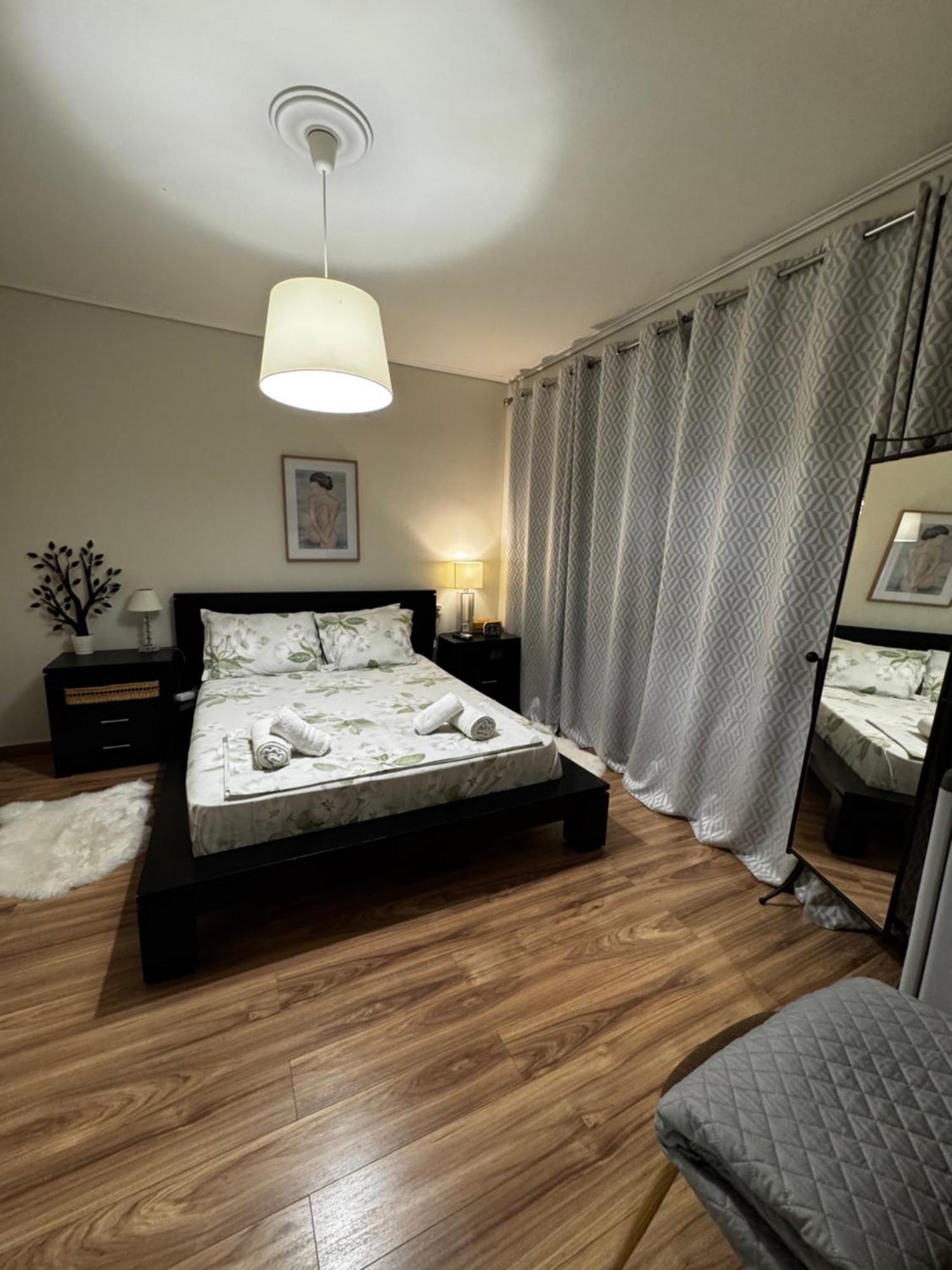Hill View Apartment Near Acropolis 아테네 외부 사진